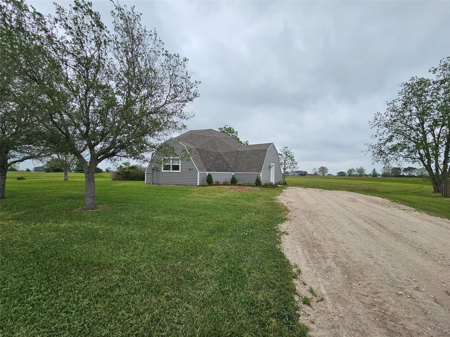 Real estate property located at 907 Longhorn, Brazoria, Bar X Ranch Sec 2, Angleton, TX, US