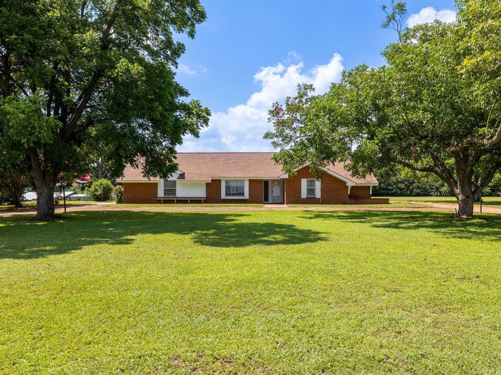 Real estate property located at 1072 County Road 410, Lee, A222 - MORROW, T., Lexington, TX, US