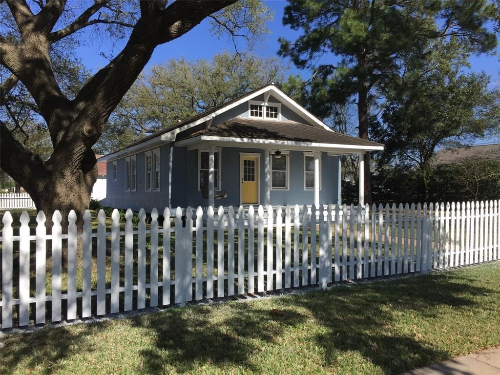 Real estate property located at 218 Washington, Harris, Webster, Webster, TX, US