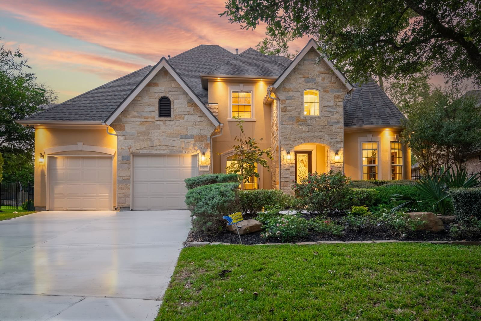 Real estate property located at 7 Moonlit Ridge, Harris, The Woodlands Creekside Park West 01, The Woodlands, TX, US