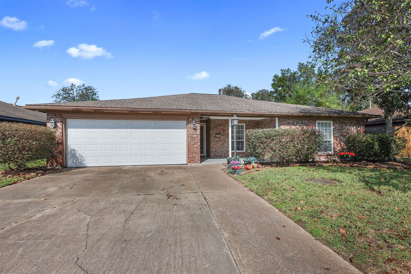 Real estate property located at 1213 Velma, Harris, Delo Elaine Sec 02, Deer Park, TX, US