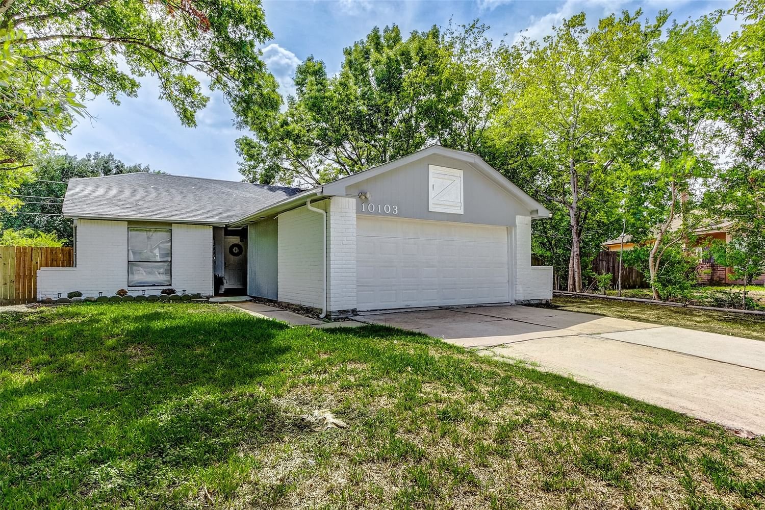Real estate property located at 10103 Towne Mist, Fort Bend, Townewest Sec 4, Sugar Land, TX, US