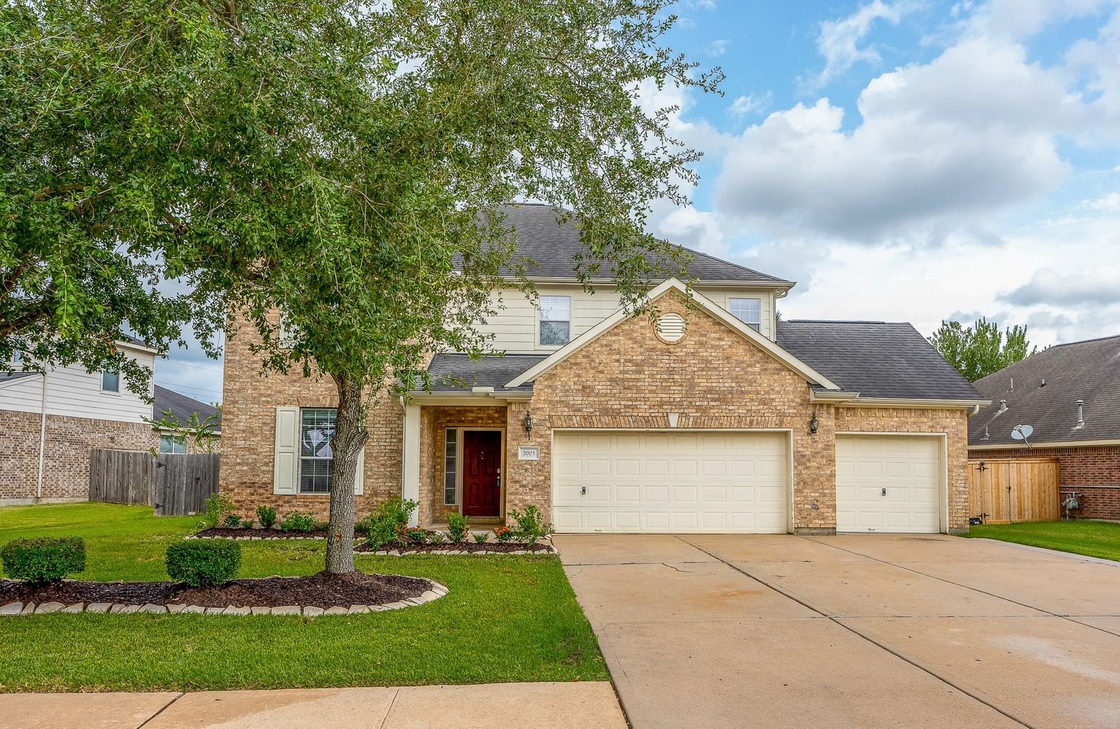 Real estate property located at 2003 Lazy Hollow, Brazoria, THE LAKES AT HIGHLAND GLEN, Pearland, TX, US