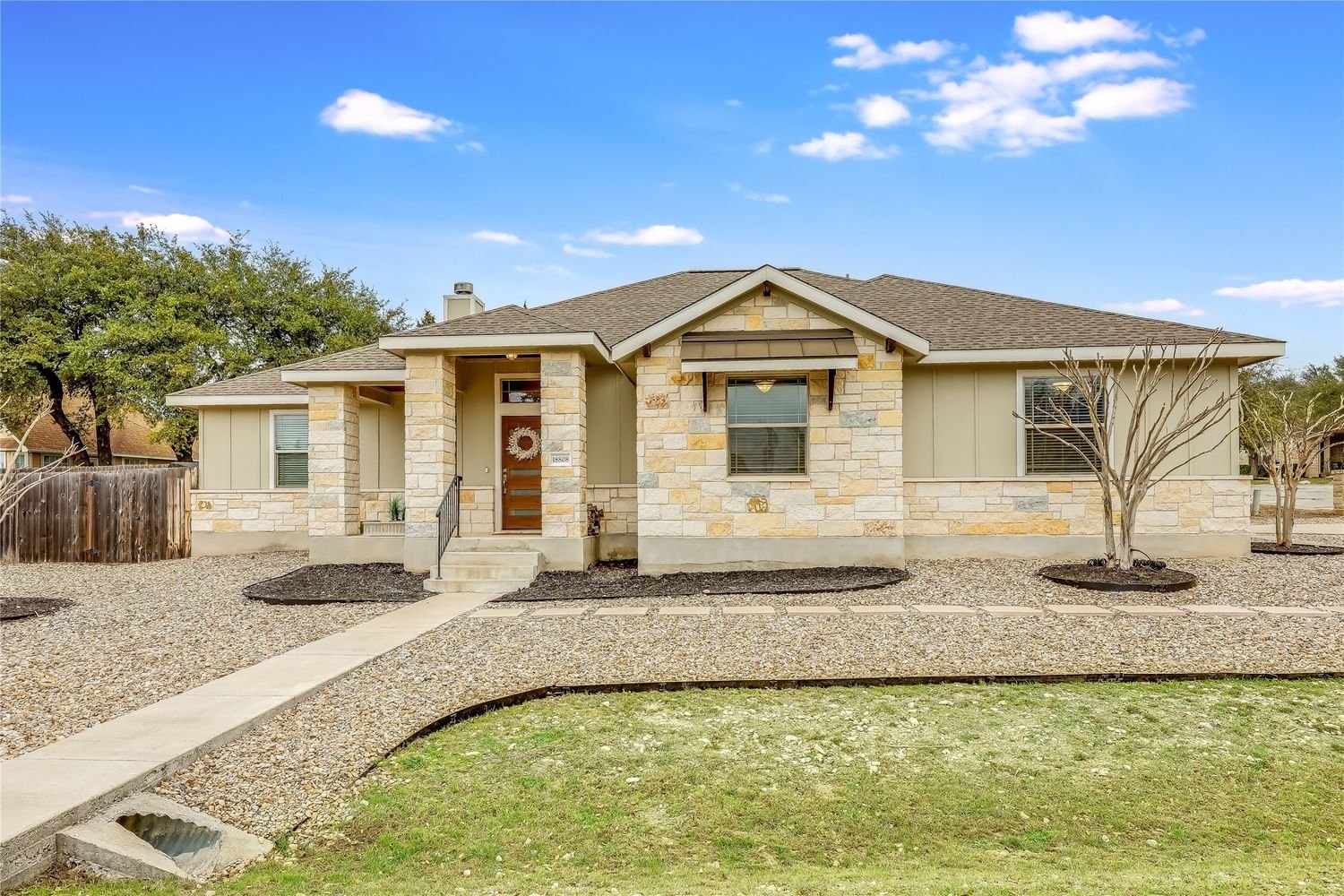 Real estate property located at 18808 Venture, Travis, Point Venture, Point Venture, TX, US