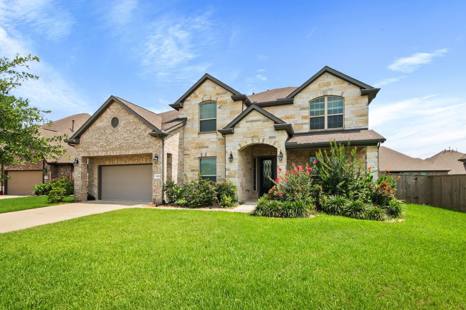 Real estate property located at 15215 Elrington Bluff Crossing, Harris, WILDWOOD AT OAKCREST NORTH, Cypress, TX, US