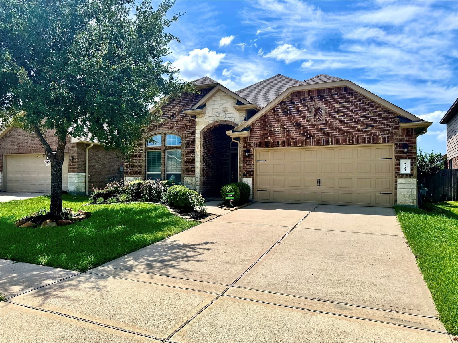 Real estate property located at 4331 Fenetre Forest Street, Harris, Ventana Lakes Sec 1, Katy, TX, US