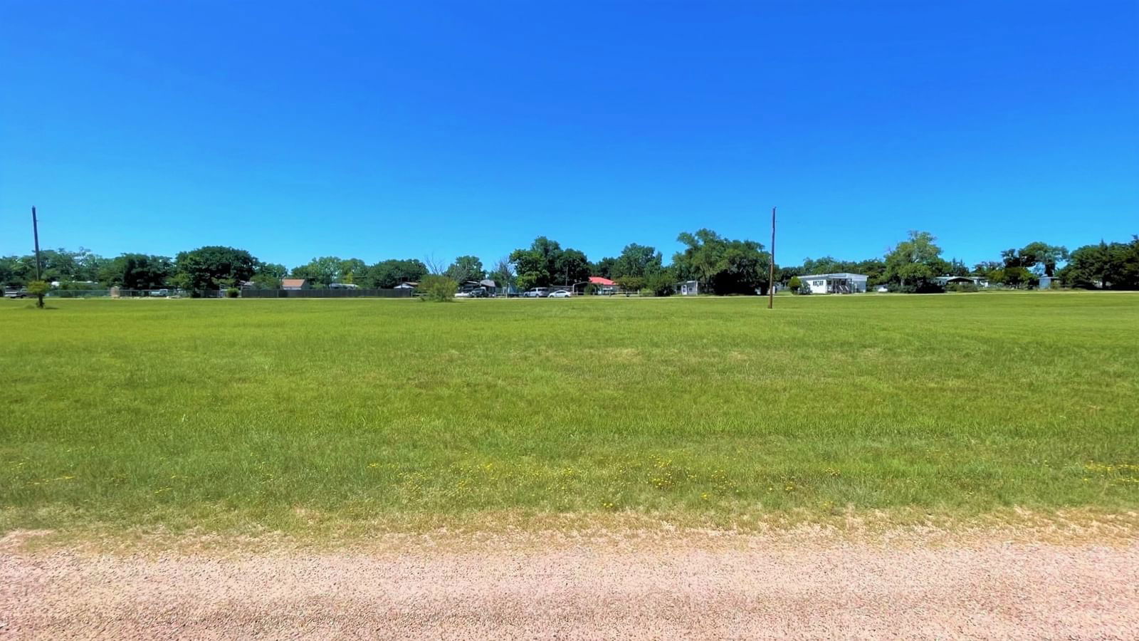 Real estate property located at 32-33 Mollybee, Donley, None, Howardwick, TX, US