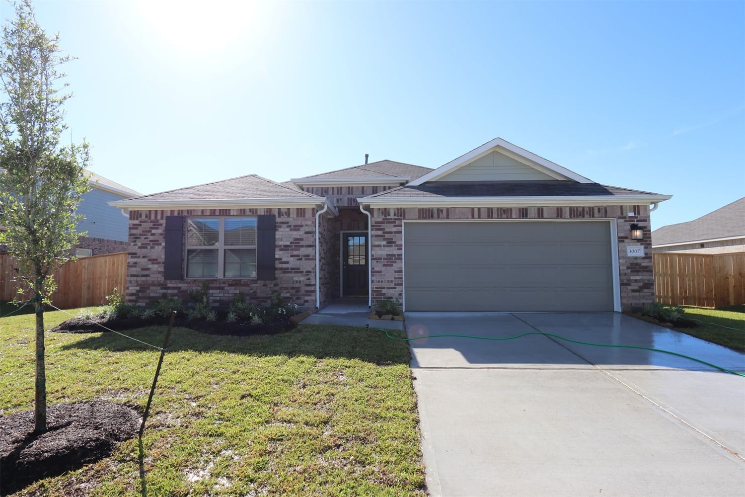 Real estate property located at 3007 Ranch Gate, Fort Bend, Miller's Pond, Rosenberg, TX, US