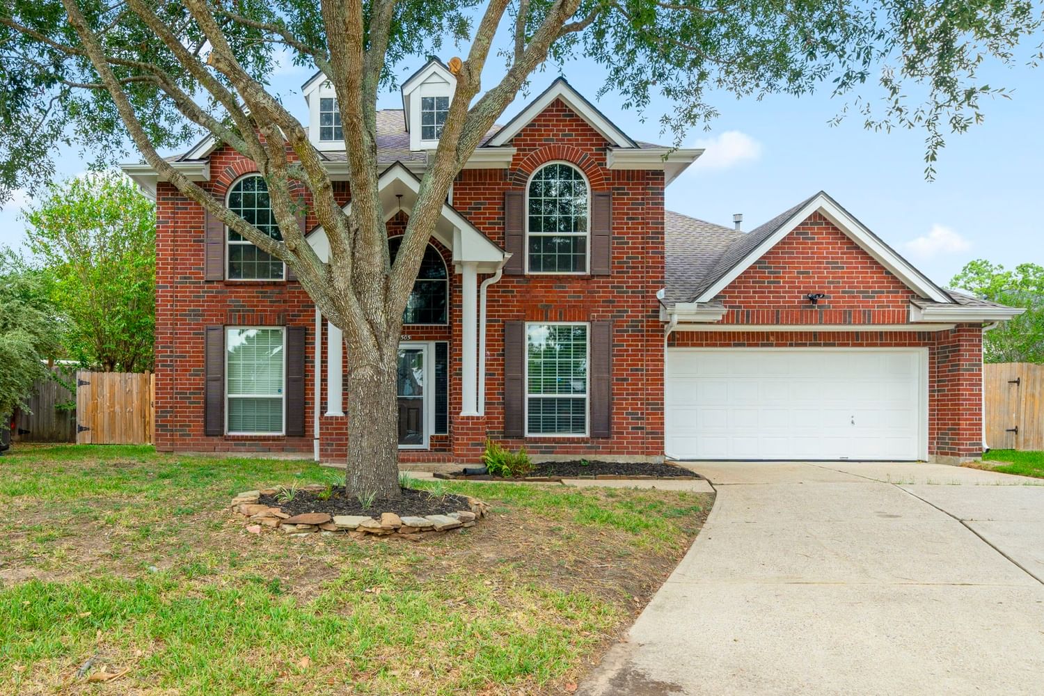 Real estate property located at 1505 Hickory, Brazoria, Pearland, TX, US