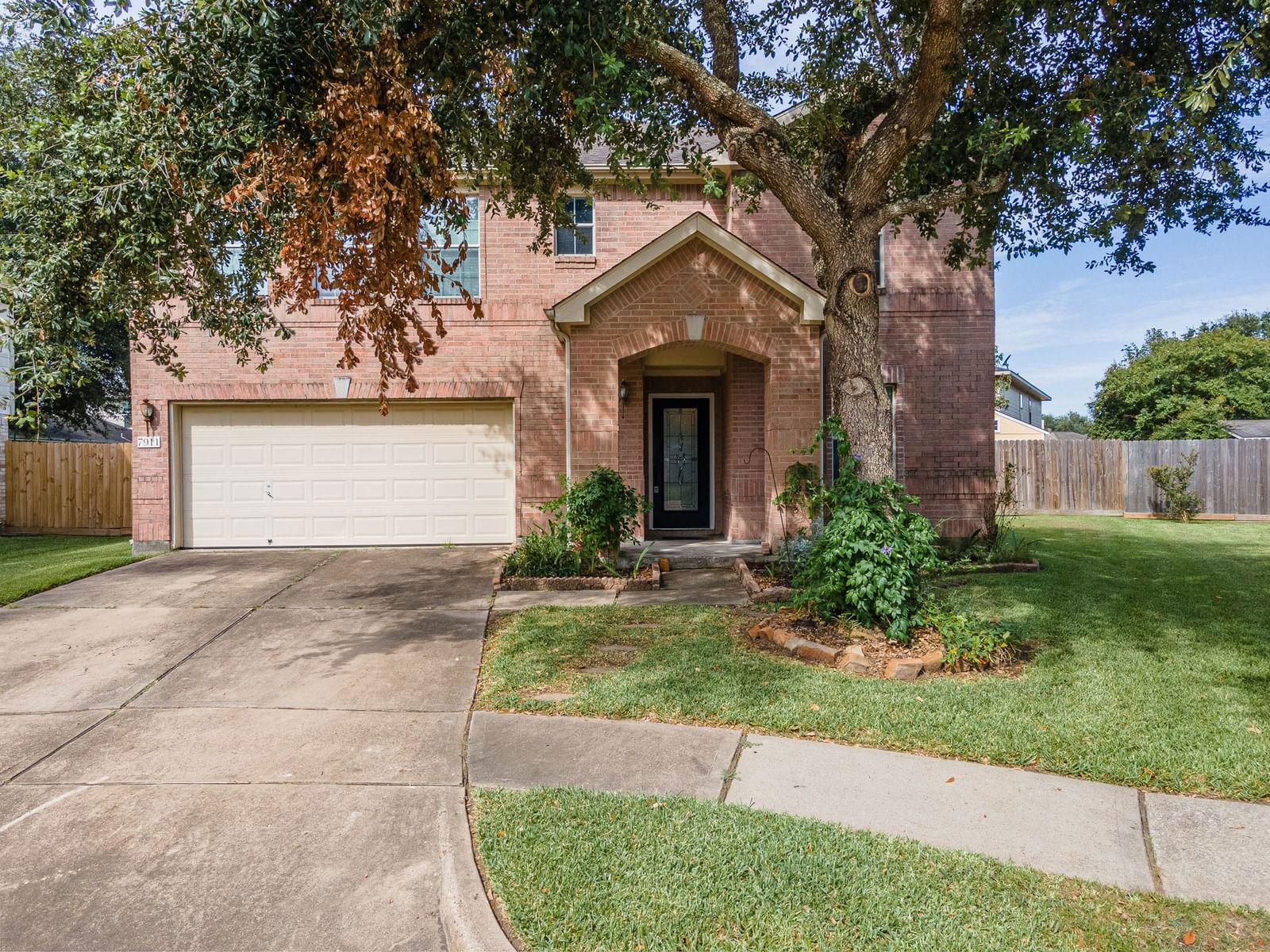 Real estate property located at 7911 Forest Stone, Chambers, Hunters Chase Sec 02, Baytown, TX, US