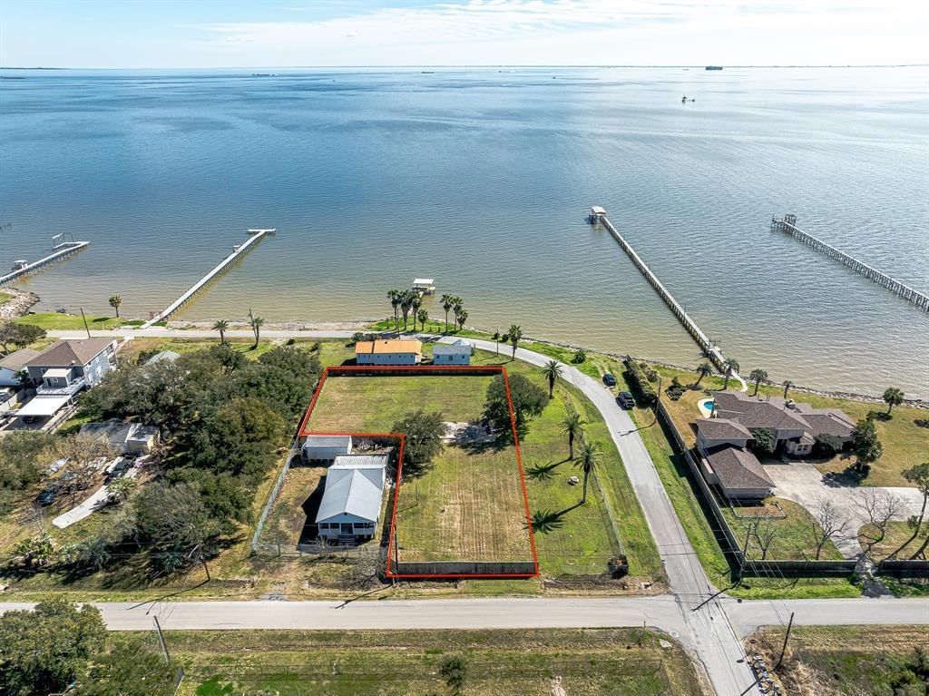 Real estate property located at 514 3rd, Galveston, San Leon, San Leon, TX, US