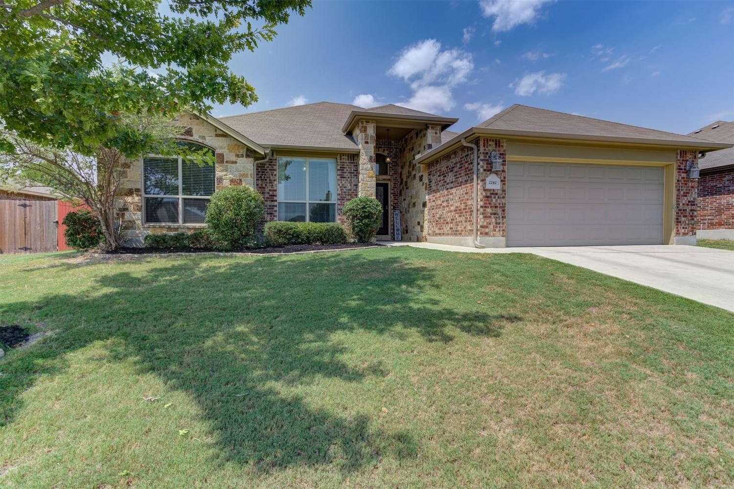 Real estate property located at 2242 Sun Chase, Guadalupe, New Braunfels, TX, US