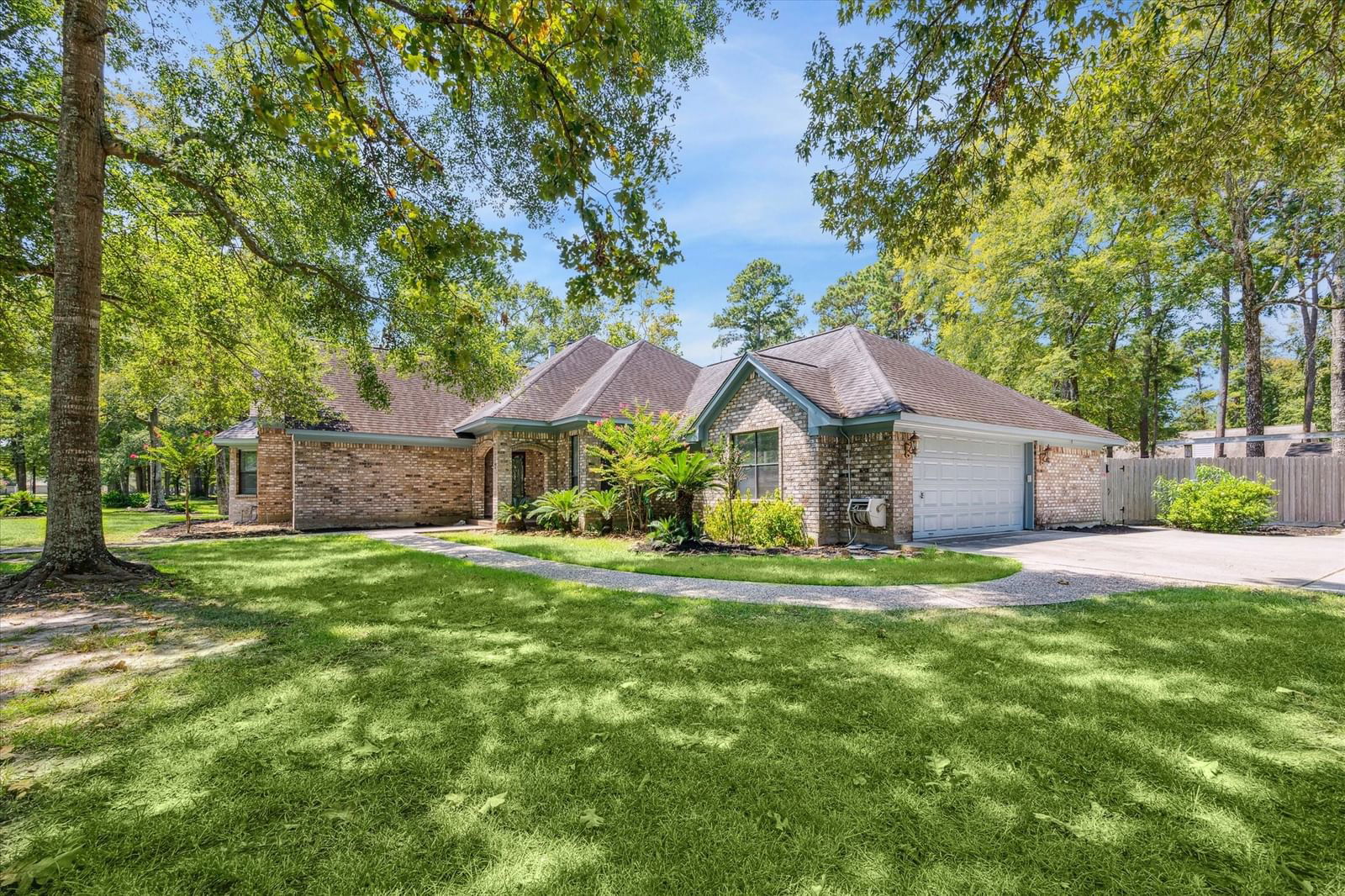 Real estate property located at 519 Monarch Oak, Montgomery, Westwood 03, Magnolia, TX, US