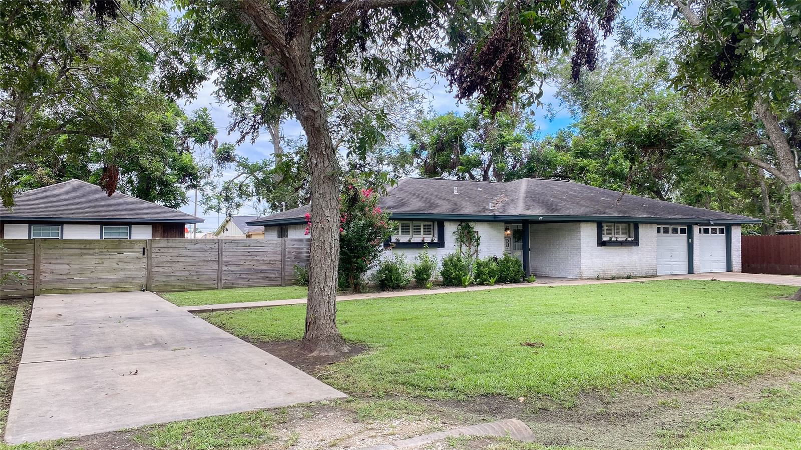 Real estate property located at 213 Avenue B, Brazoria, Garden Acres Brazoria, Brazoria, TX, US