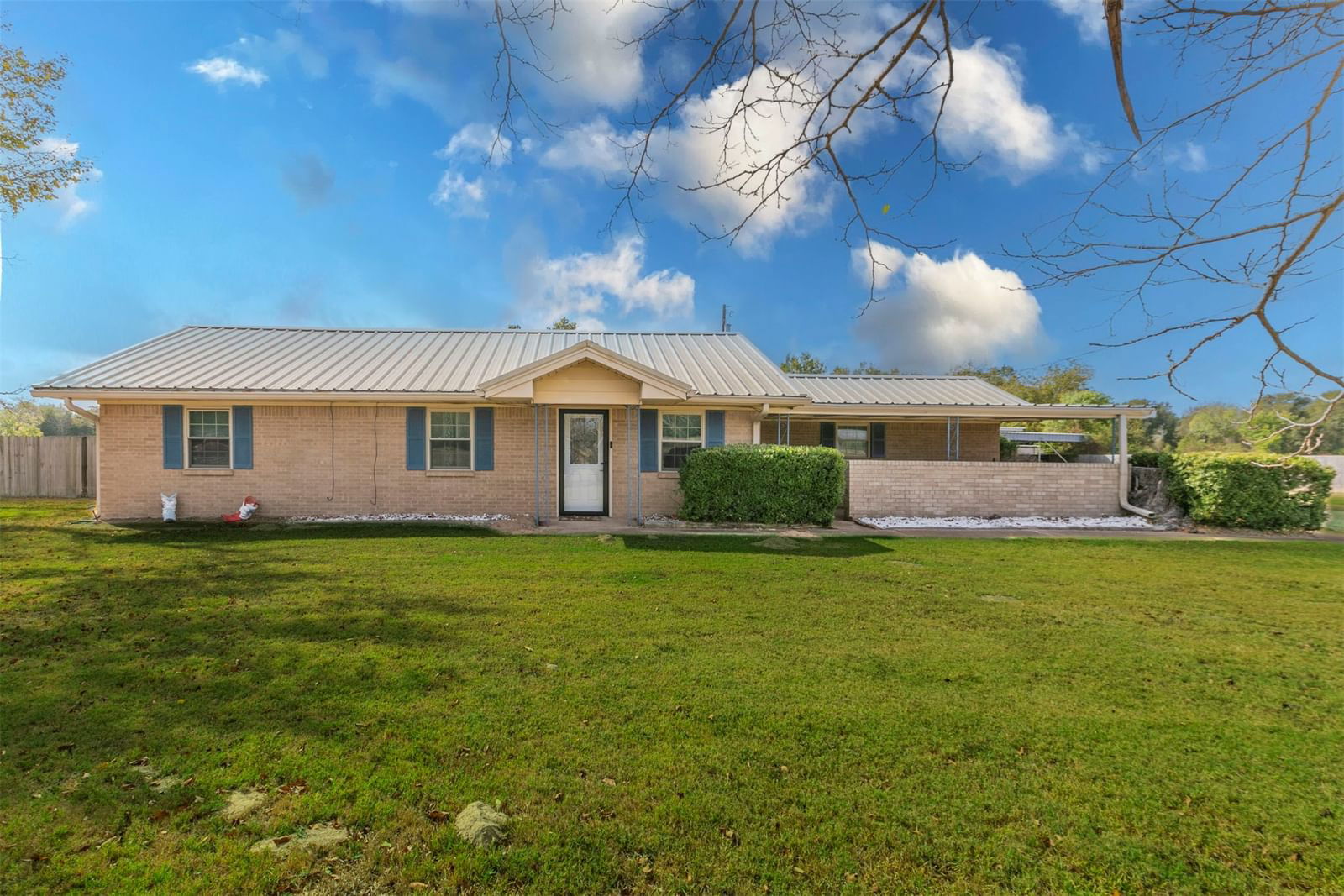 Real estate property located at 1205 US Highway 84, Freestone, J LAWRENCE A-365, Teague, TX, US