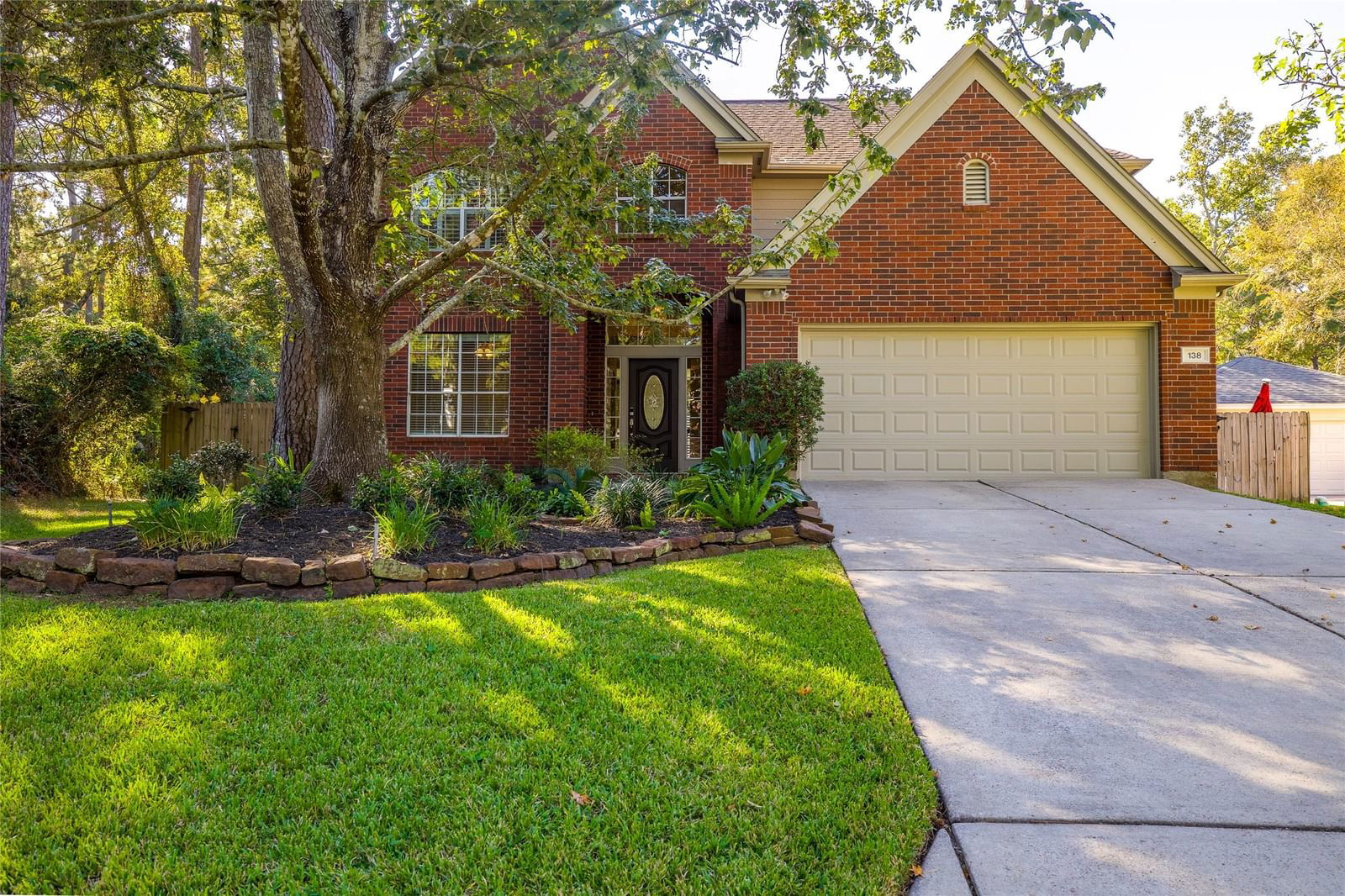 Real estate property located at 138 Stockbridge Landing, Montgomery, Wdlnds Village Alden Br 17, The Woodlands, TX, US