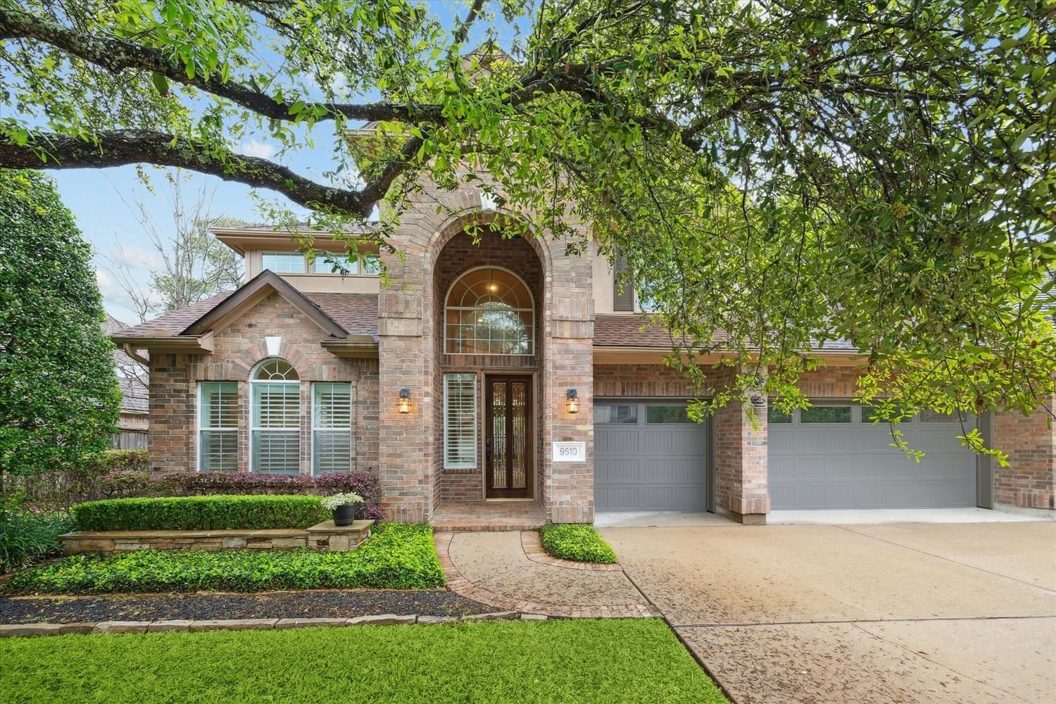 Real estate property located at 9510 Bayou Lake, Harris, Oak Lake Pointe, Houston, TX, US