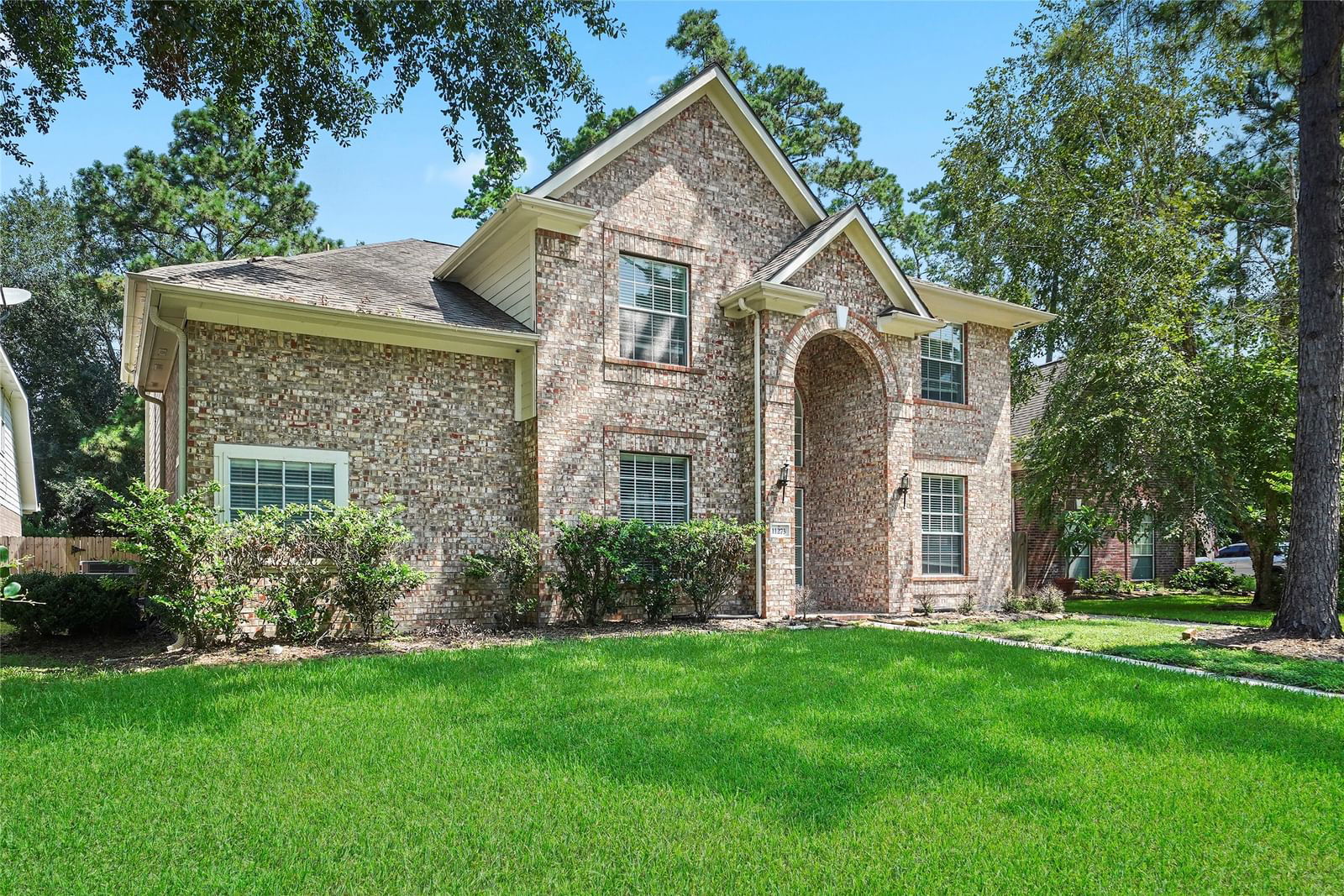 Real estate property located at 11273 Suncrest Estates, Montgomery, Imperial Oaks Estates, Conroe, TX, US