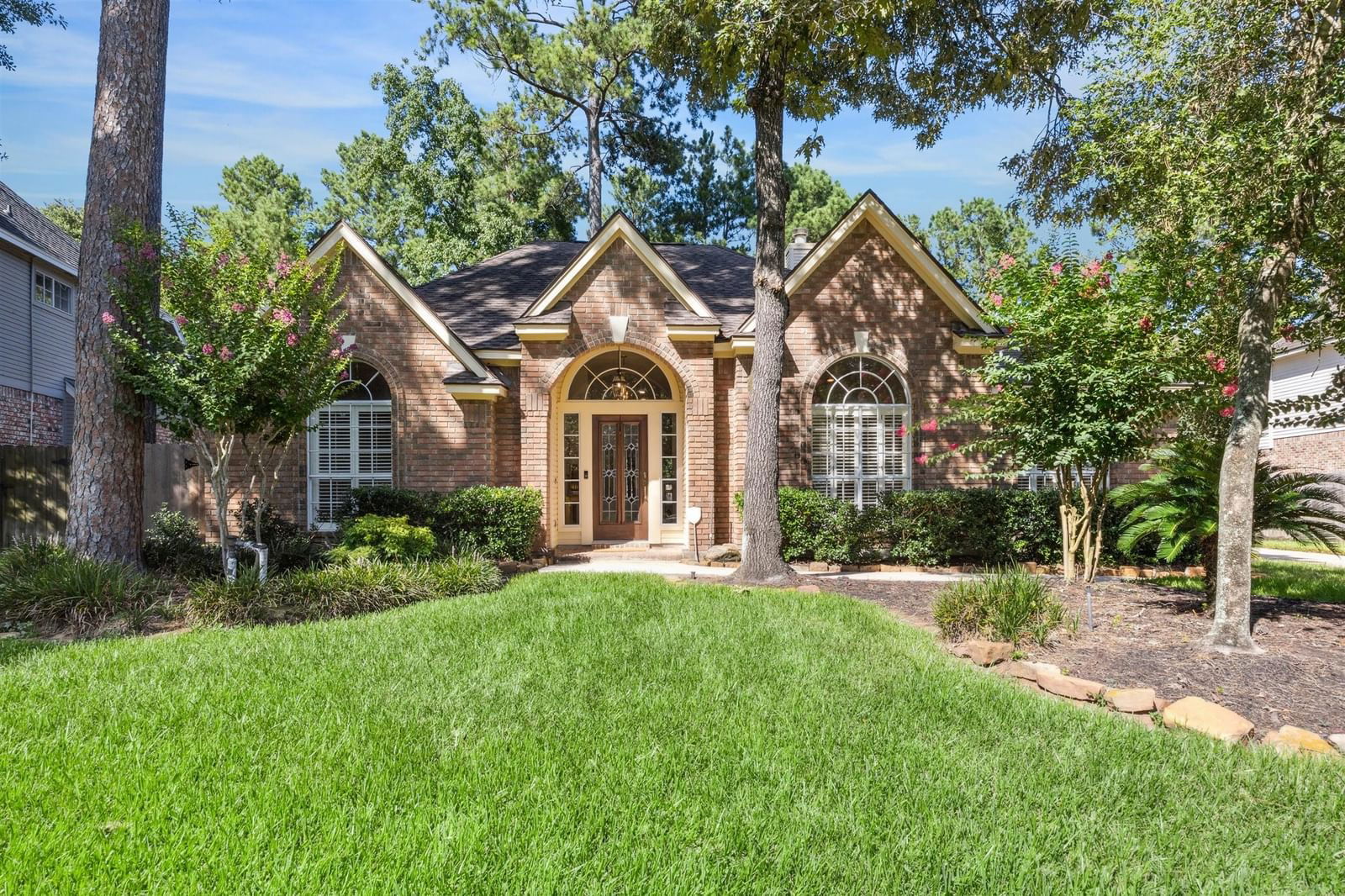 Real estate property located at 22 Brookline, Montgomery, Wdlnds Village Panther Ck 29, The Woodlands, TX, US