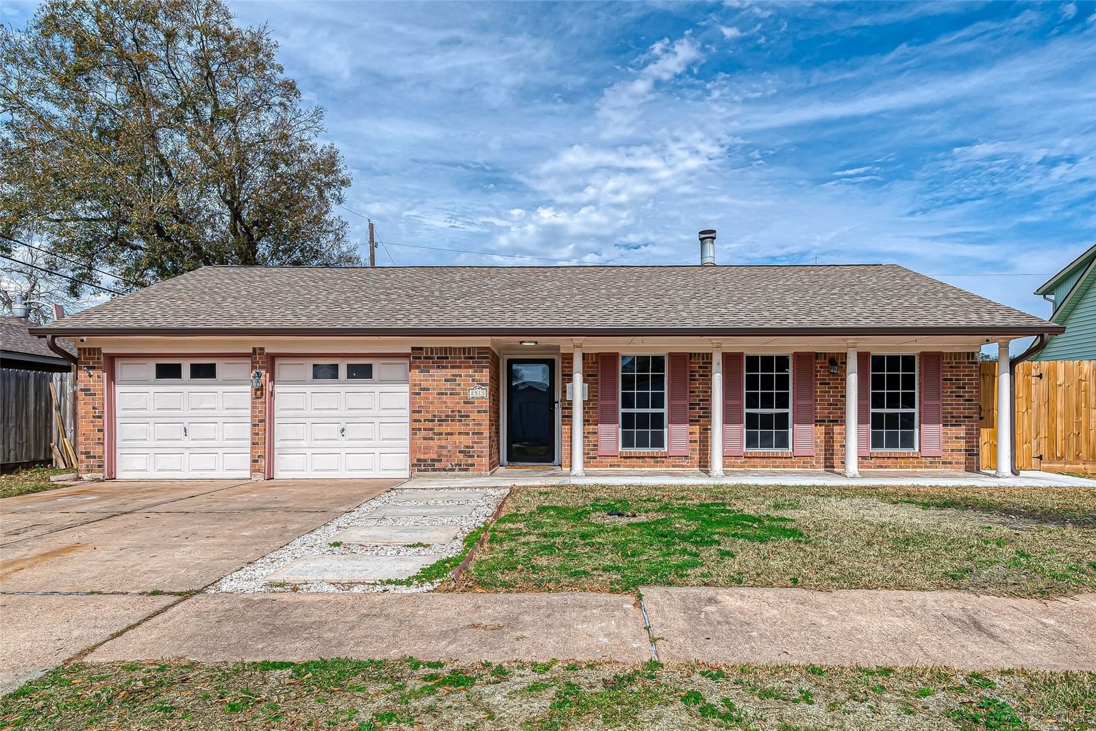 Real estate property located at 2511 Esther, Harris, Maurice Rp, Pasadena, TX, US