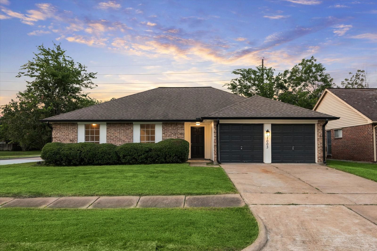 Real estate property located at 7003 Buchanan, Fort Bend, Tara Sec 4, Richmond, TX, US