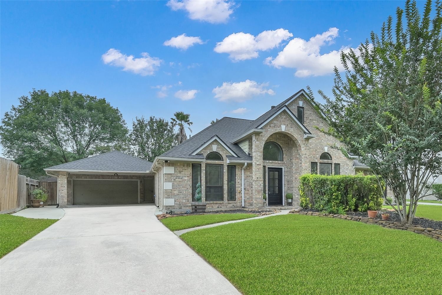 Real estate property located at 27229 Kings Manor, Montgomery, Kings Manor 01, Kingwood, TX, US