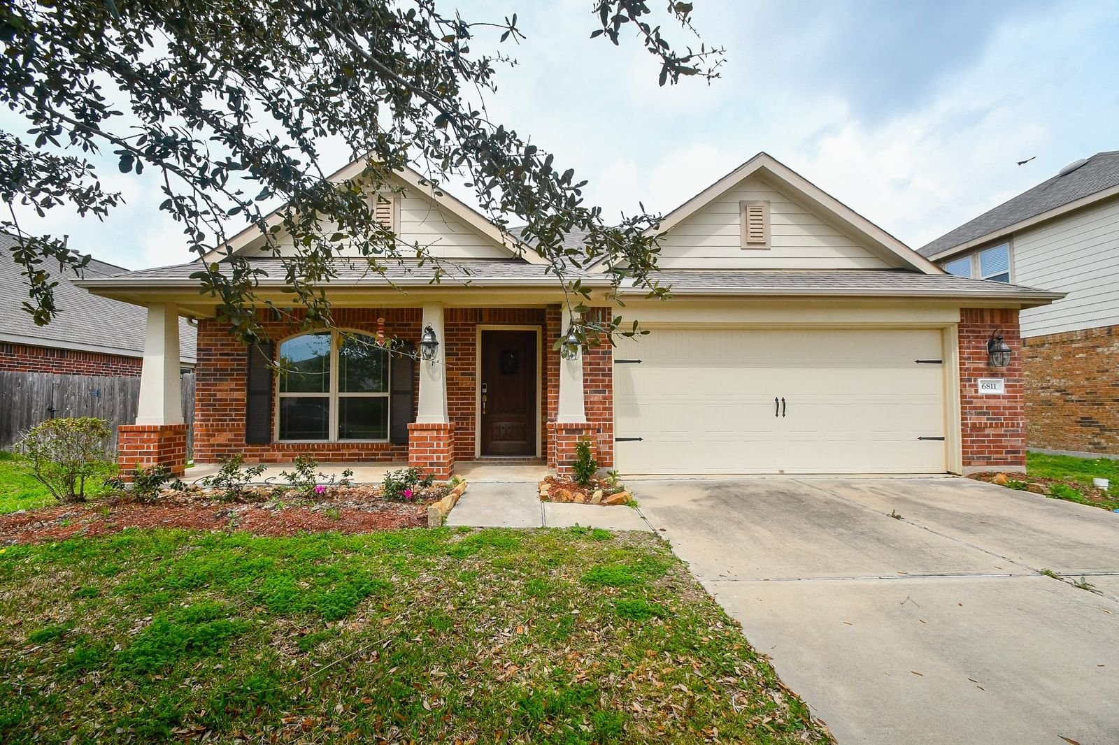Real estate property located at 6811 Rambling Manor, Fort Bend, Walnut Creek, Richmond, TX, US