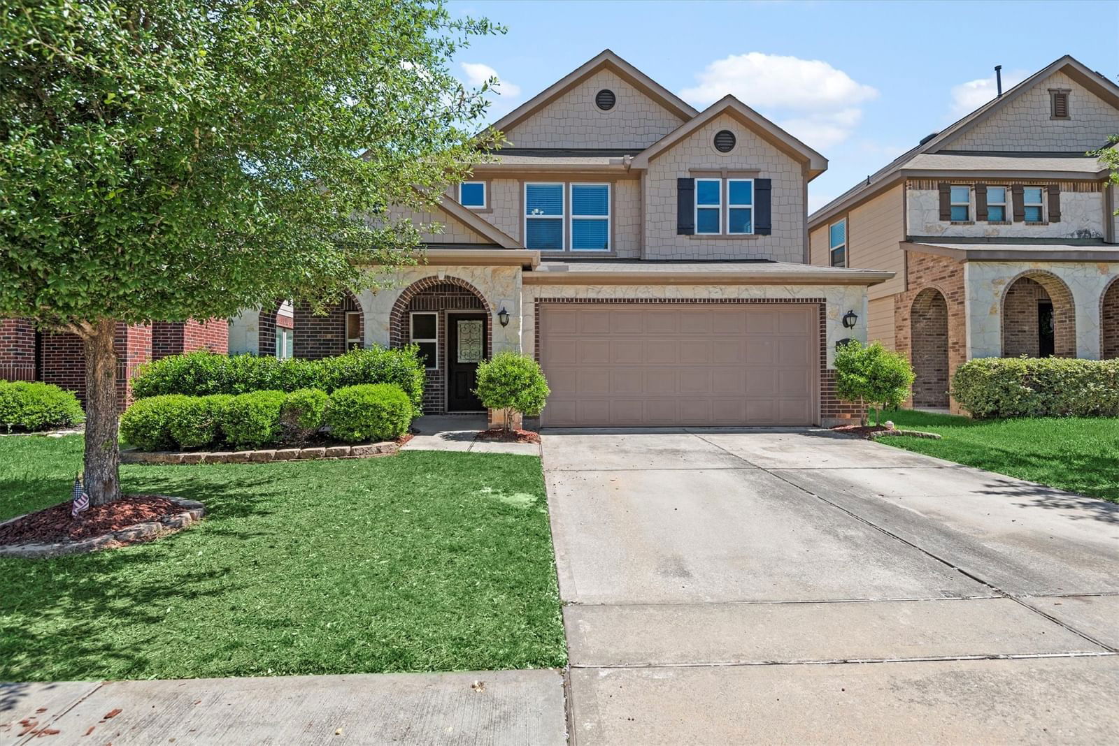 Real estate property located at 4331 Lake Cypress, Harris, Cypress Crk Xing Sec 1, Houston, TX, US