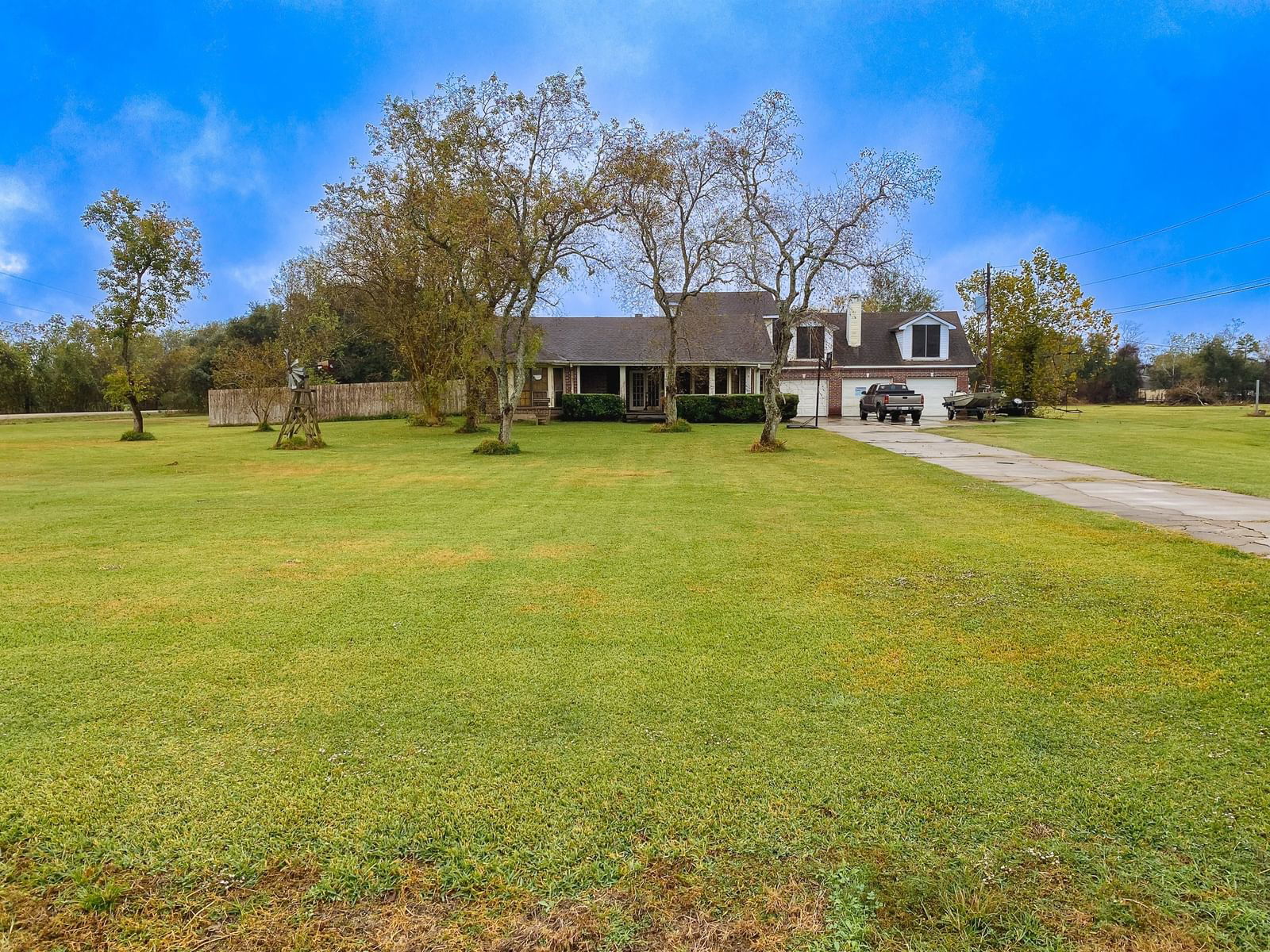 Real estate property located at 13626 County Road 282, Brazoria, Pleasant Bend, Alvin, TX, US