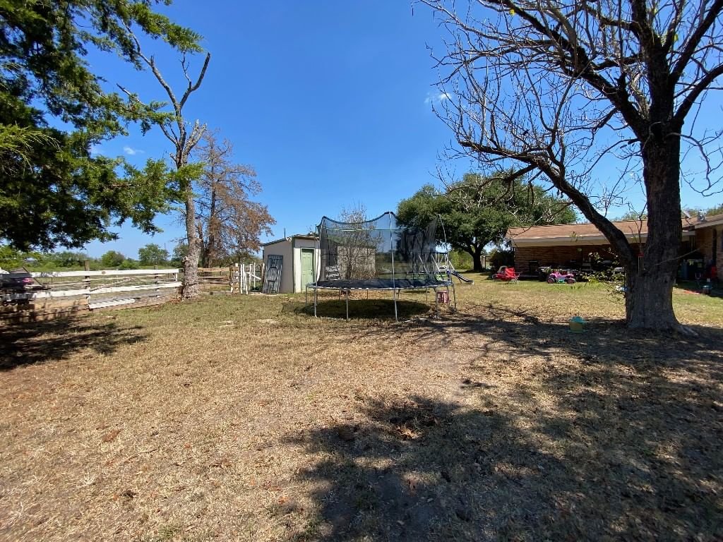 Real estate property located at 10177 Dingerville, Madison, Midway, TX, US