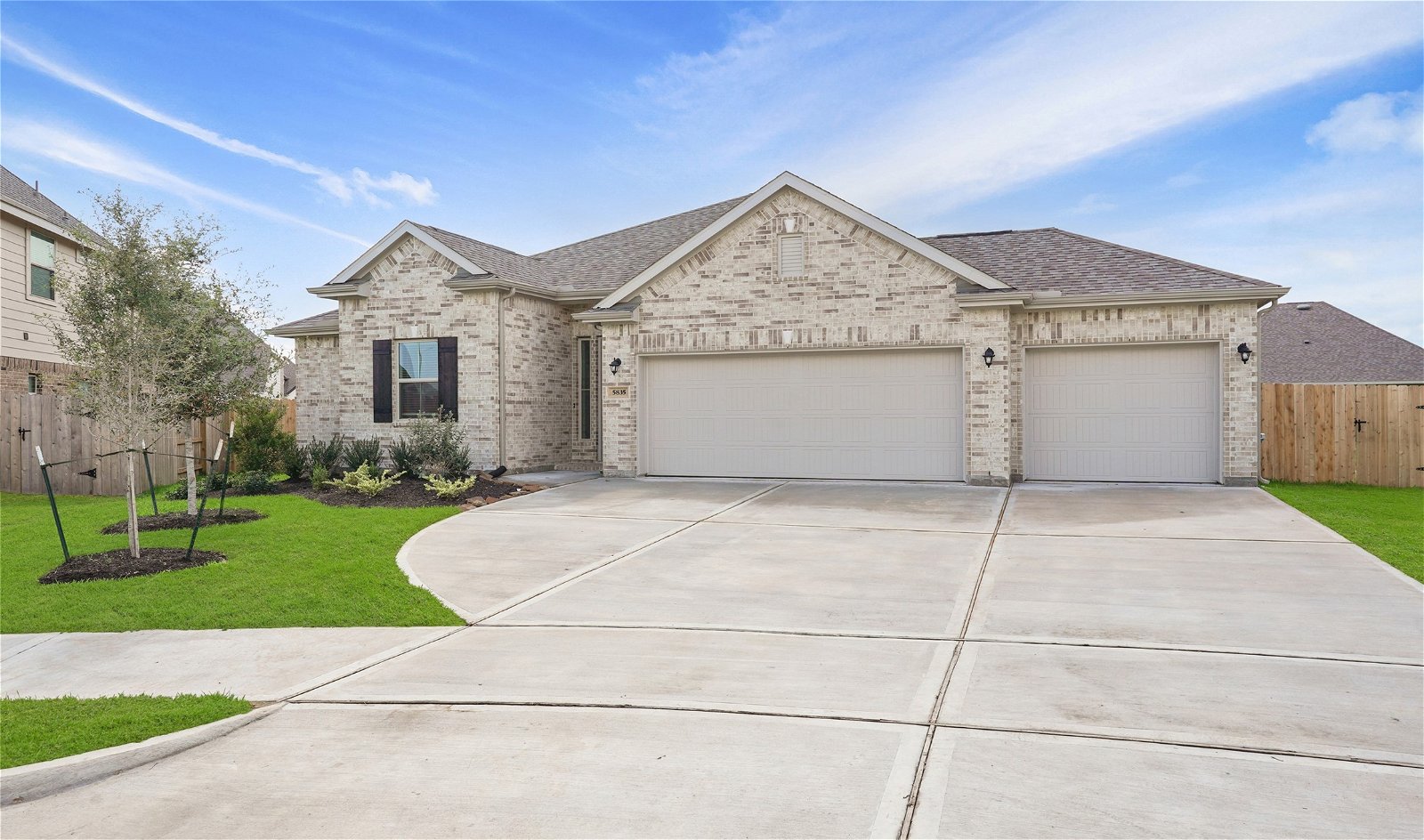 Real estate property located at 5835 Ashland, Harris, Parkway Trails, Pasadena, TX, US