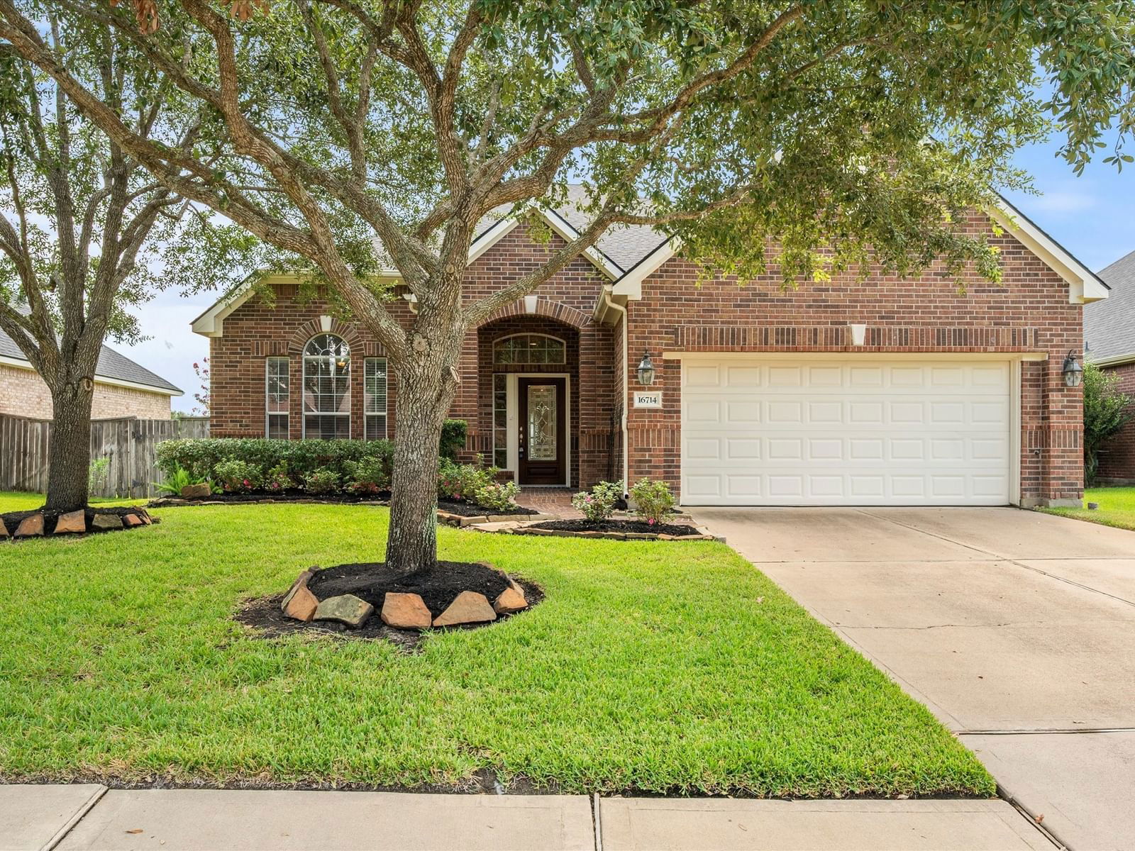 Real estate property located at 16714 Shimmering Lake, Harris, Fairfield Village North Sec 08, Cypress, TX, US