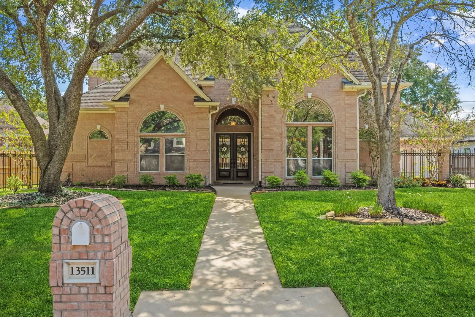 Real estate property located at 13511 Cahill, Harris, Lakewood Oaks Estates Sec 03, Cypress, TX, US