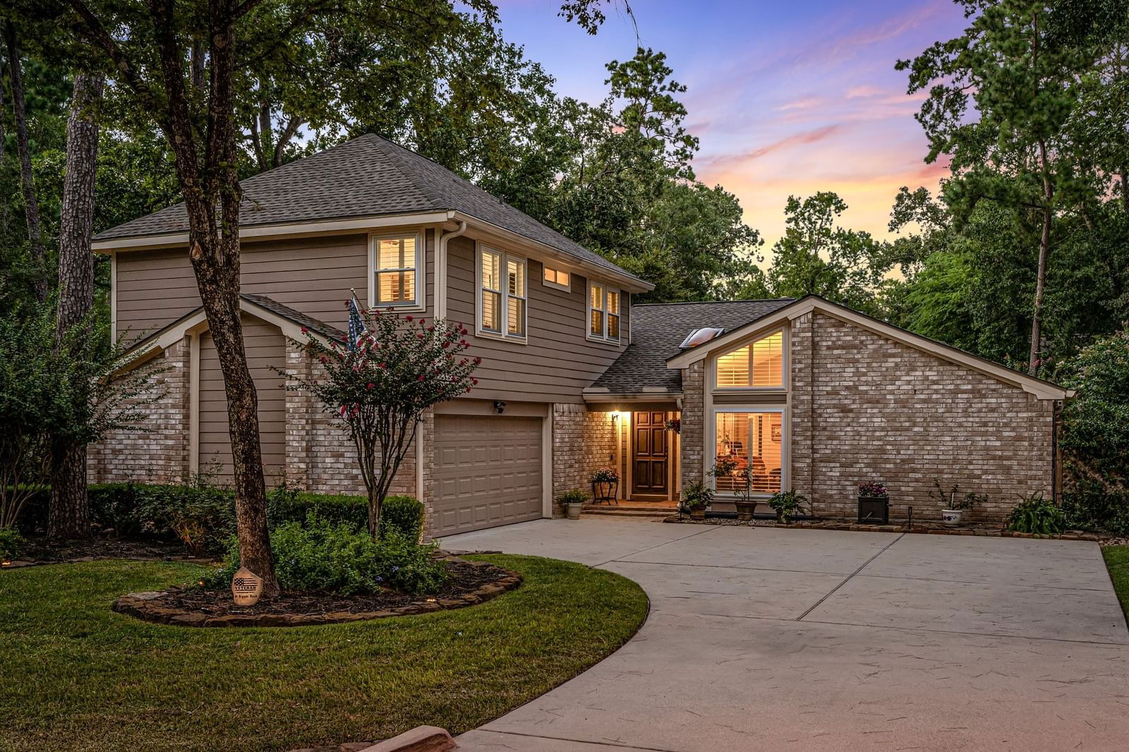 Real estate property located at 10 Ripple Rush, Montgomery, Wdlnds Village Panther Ck 10, The Woodlands, TX, US