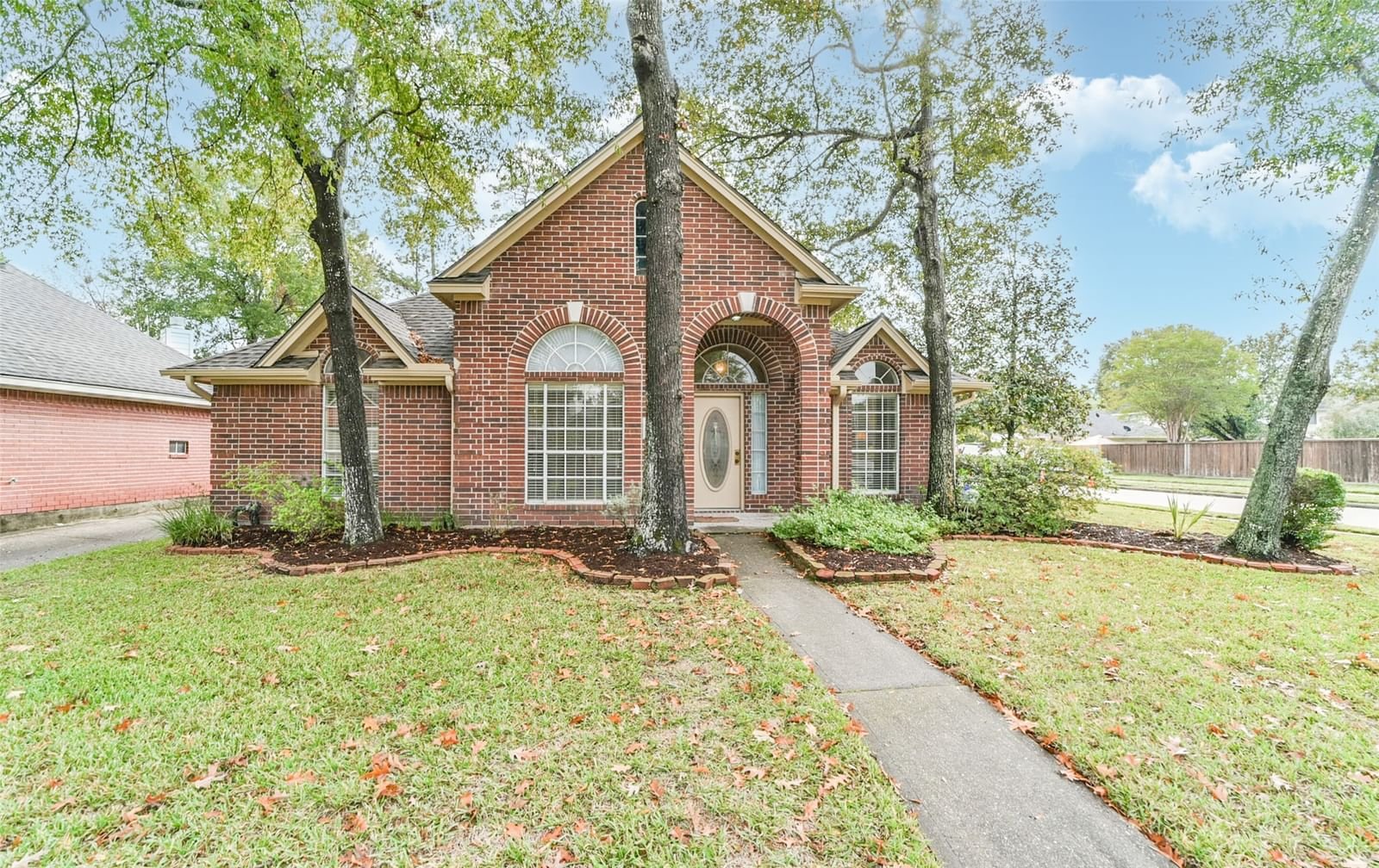 Real estate property located at 26900 Towerguard, Montgomery, Kings Manor 02, Kingwood, TX, US