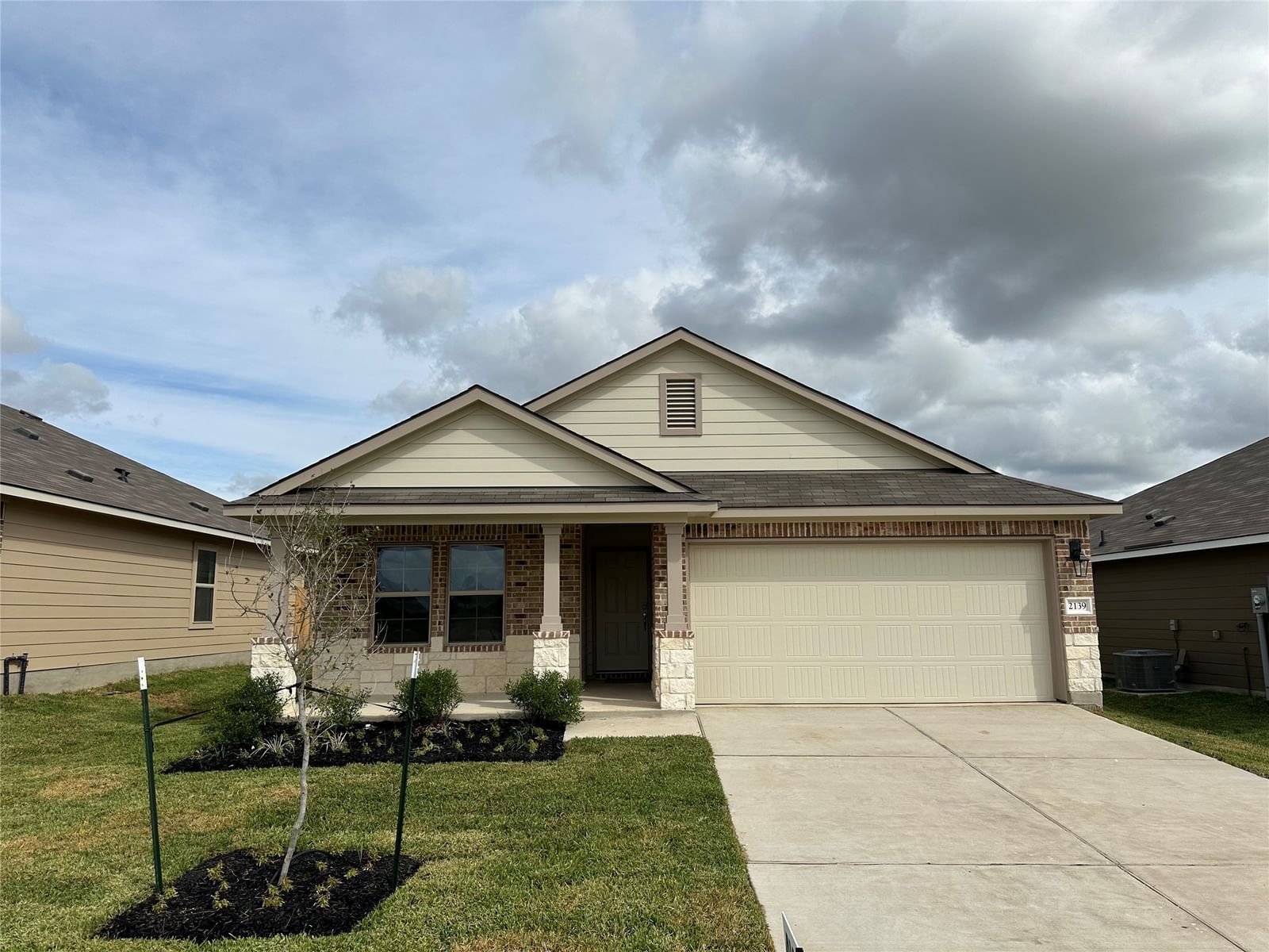 Real estate property located at 2139 Chief, Brazos, Bryan, TX, US