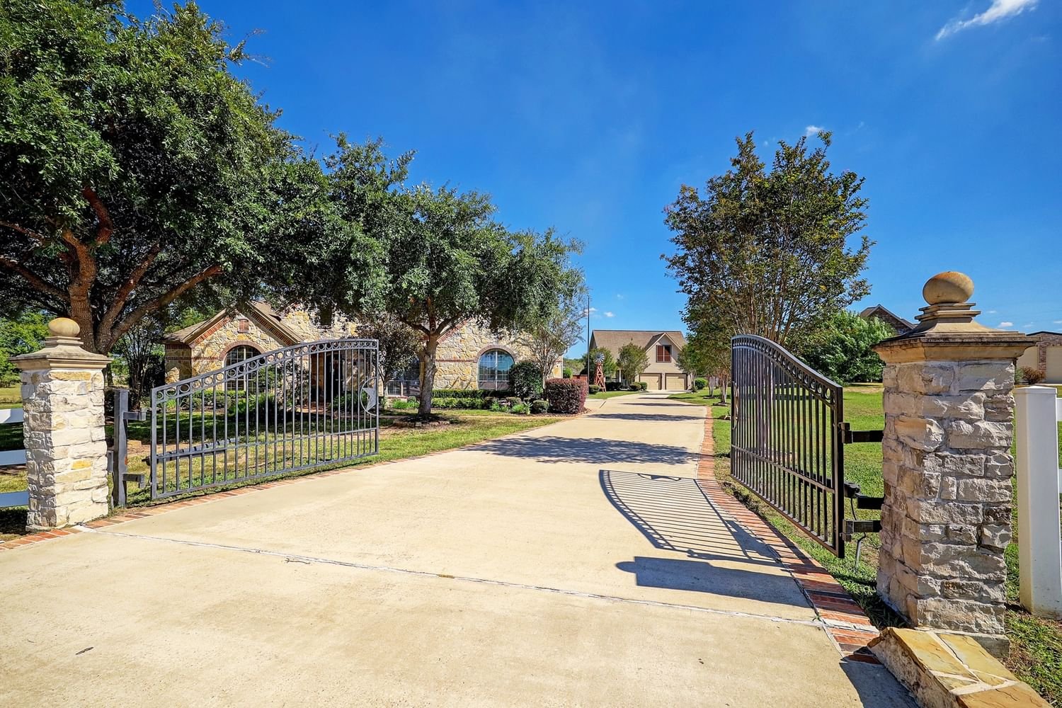 Real estate property located at 12110 Pecan Grove, Montgomery, Thousand Oaks 04, Magnolia, TX, US