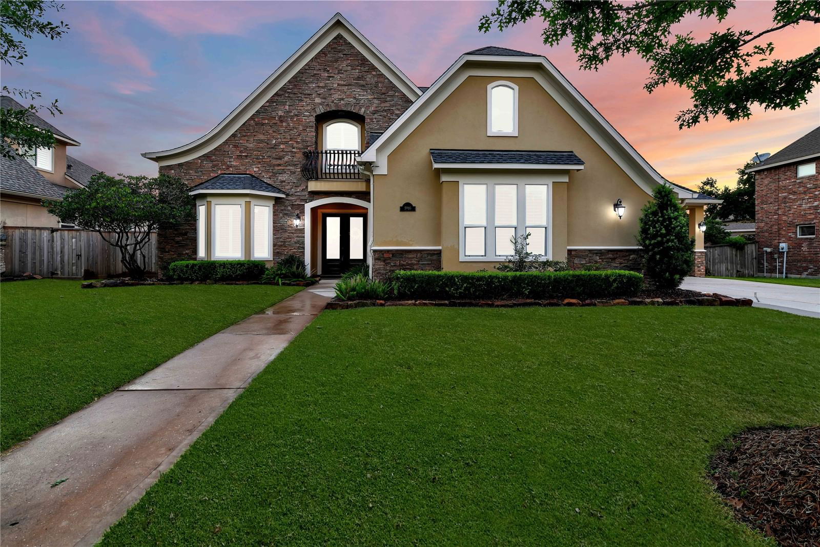 Real estate property located at 5910 Royal Hill, Harris, Royal Shores, Kingwood, TX, US