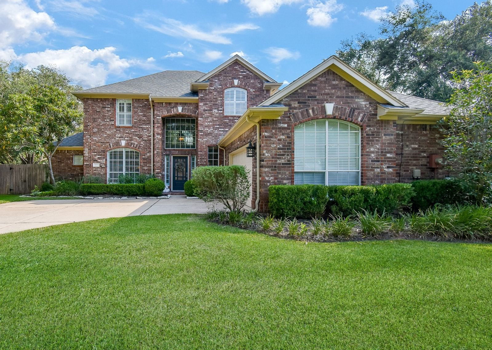 Real estate property located at 2207 Summer Bay, Fort Bend, Edgewater, Sugar Land, TX, US