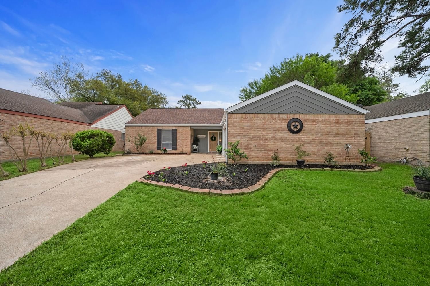 Real estate property located at 8207 Amurwood, Harris, Willow Forest Sec 01 R/P, Tomball, TX, US