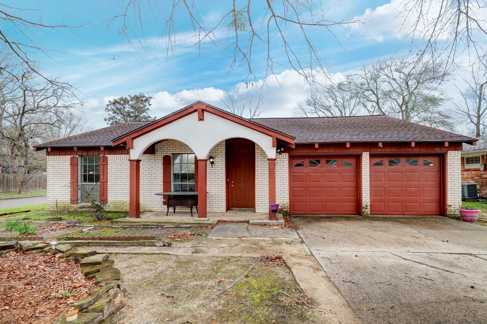 Real estate property located at 701 Hildred, Montgomery, Wiggins Village, Conroe, TX, US