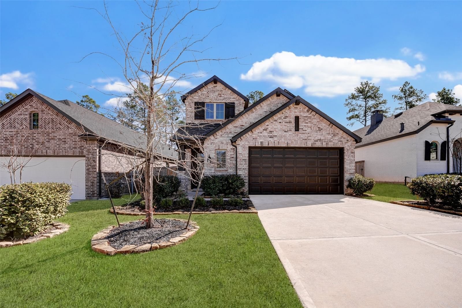 Real estate property located at 734 Lacebark Elm Trail, Montgomery, The Woodlands Hills, Conroe, TX, US