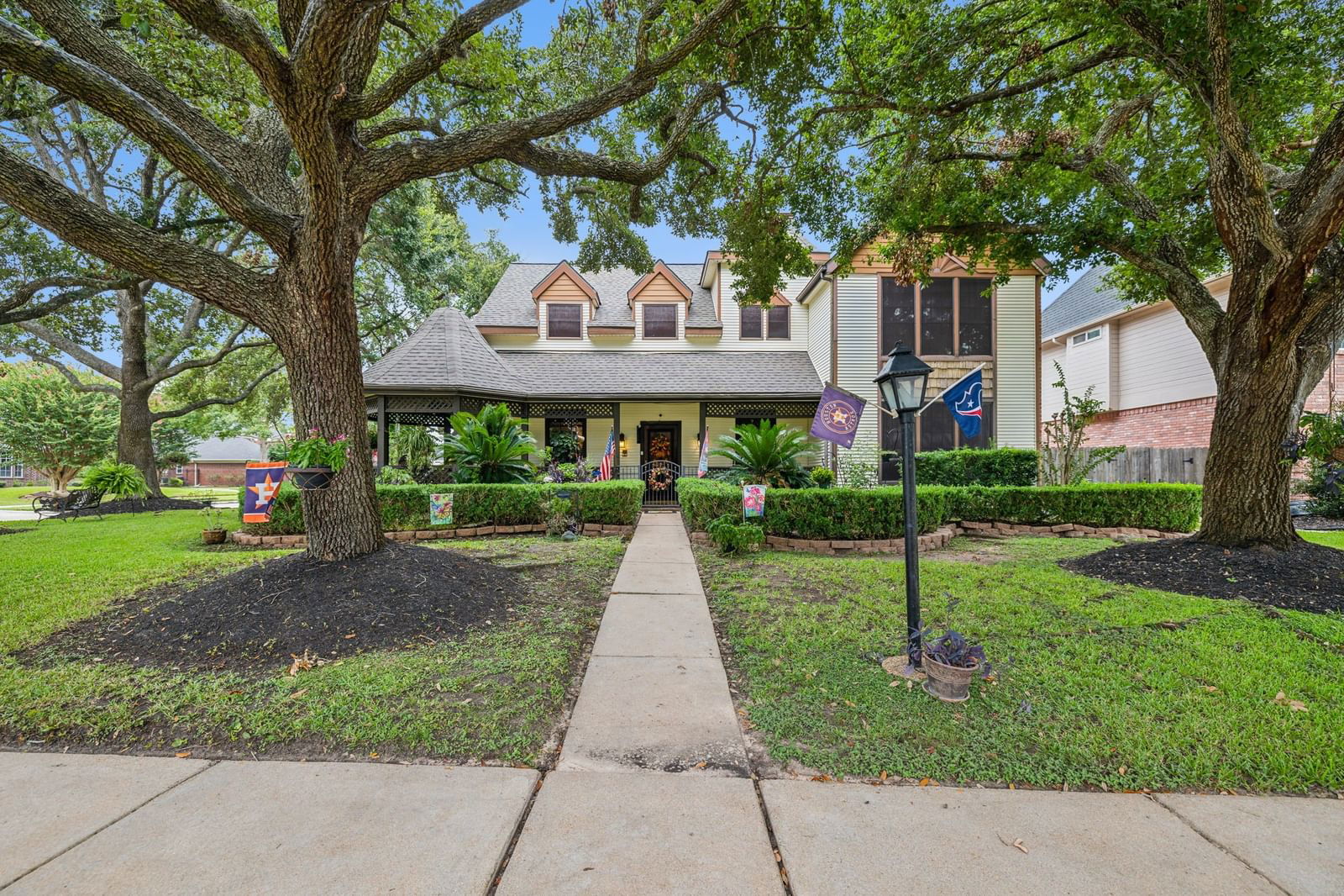 Real estate property located at 2214 Enchanted Path, Fort Bend, Pecan Grove Plantation Sec 7, Richmond, TX, US