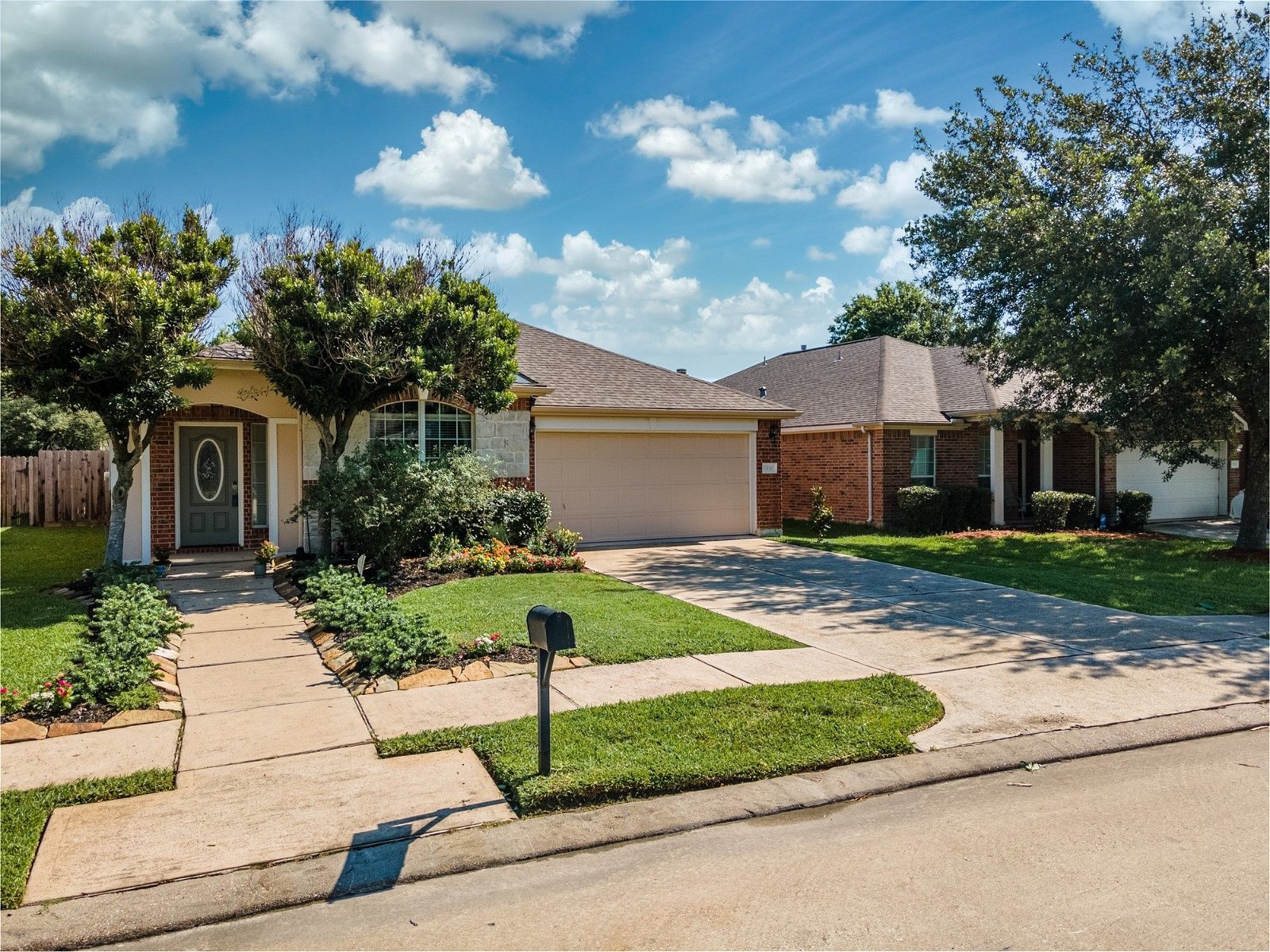 Real estate property located at 1930 Manor, Harris, Baytown, TX, US