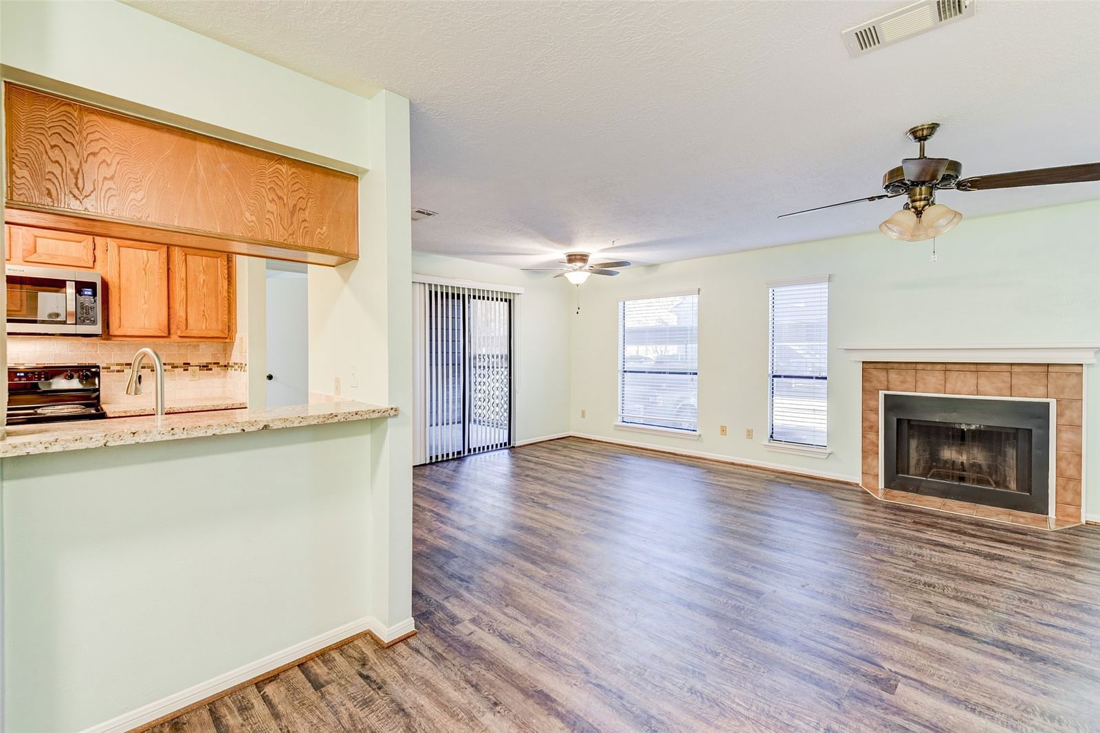 Real estate property located at 12755 Mill Ridge #412, Harris, Regency Oaks Condo Ph 02, Cypress, TX, US