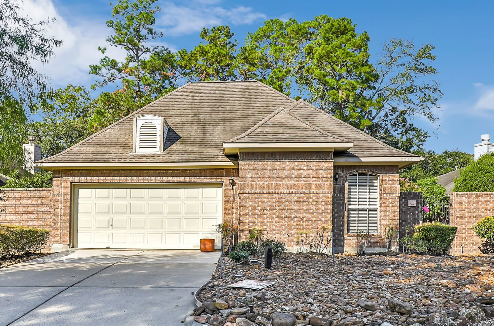 Real estate property located at 3327 Cape Forest, Harris, Kings Crossing, Kingwood, TX, US