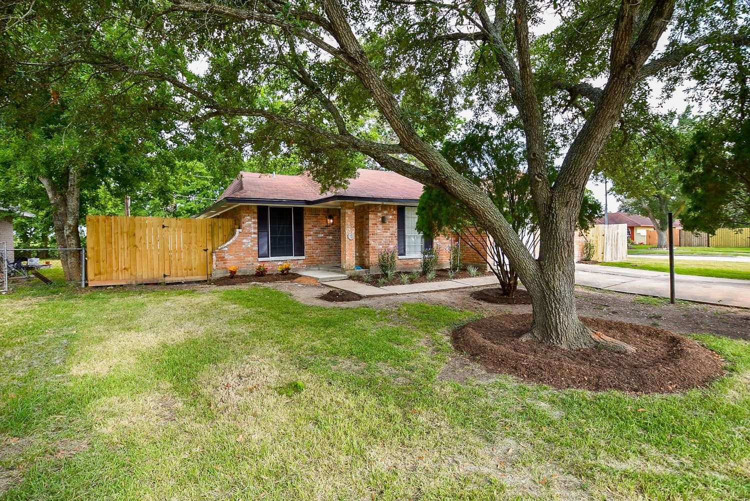 Real estate property located at 11902 Binghampton, Harris, Houston, TX, US