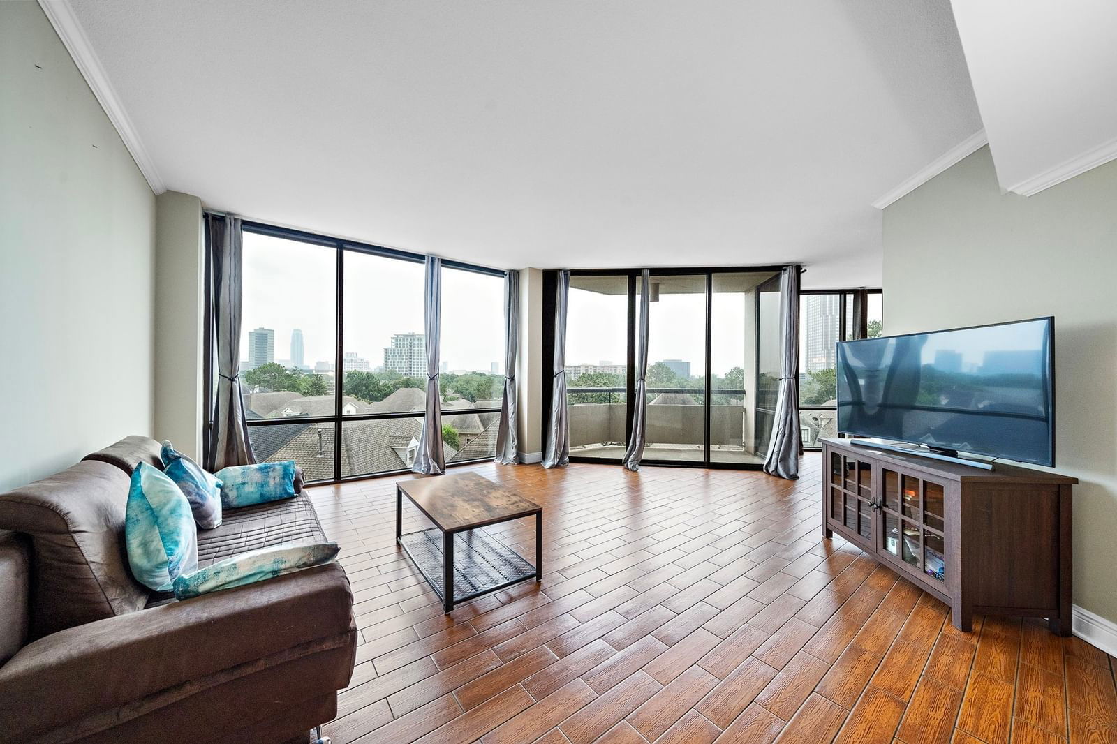 Real estate property located at 1111 Bering #501, Harris, St Clair Condo, Houston, TX, US