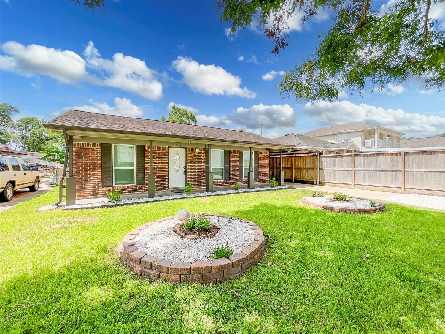 Real estate property located at 9042 Arledge, Harris, Houston, TX, US