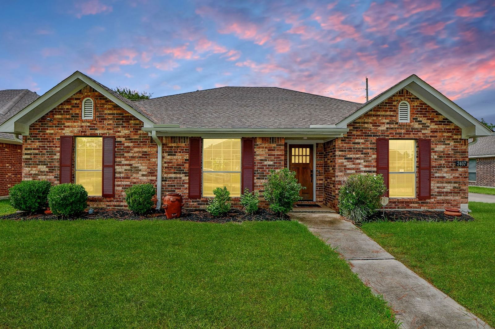 Real estate property located at 2407 Saddlebred, Brazoria, Southfork Sec 8, Manvel, TX, US